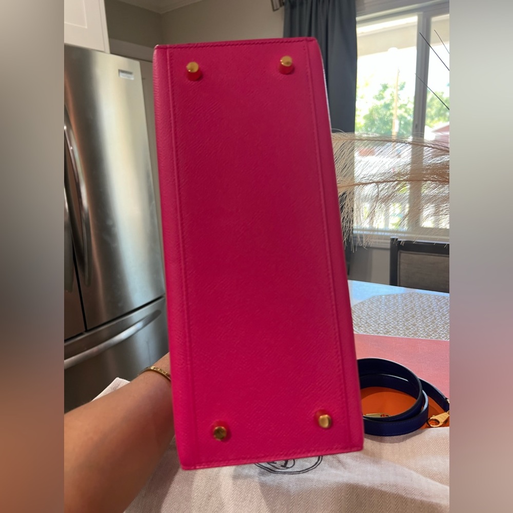 🏆💐HOST PICK💐🏆🩷💙Hermès Kelly 28 Epsom Leather Bag With Gold Hardware🩷💙 - Picture 16 of 17